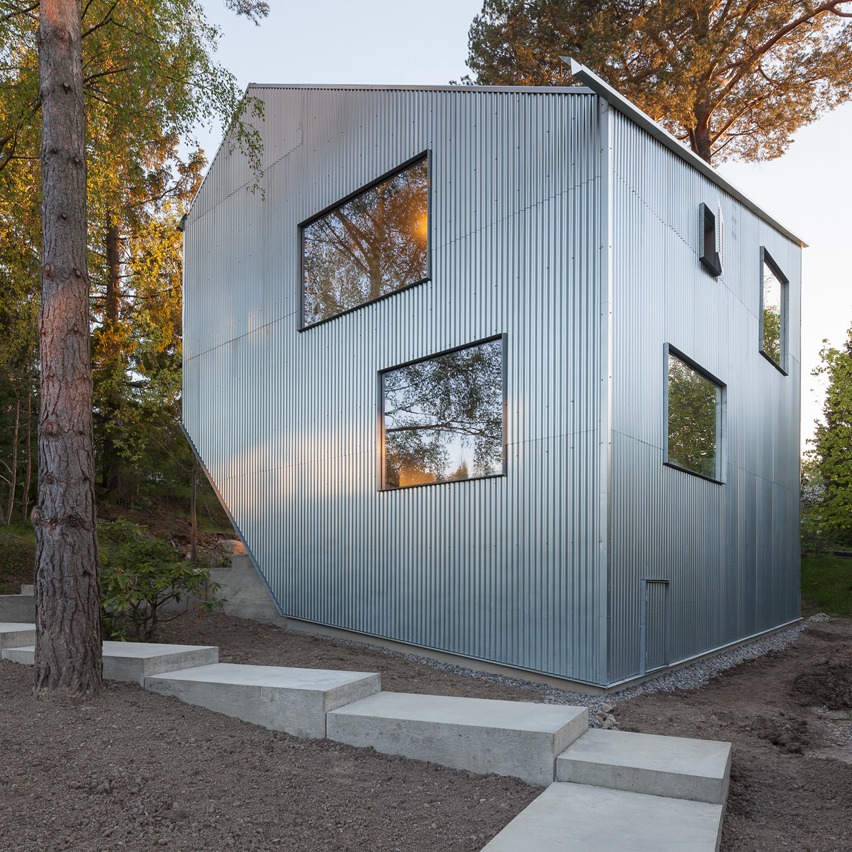 Happy-Cheap-house-sweden-tommy-carlsson-dezeen-low-cost-housing-sq-852x852.jpg